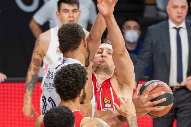 Paul Zipser 16 FC Bayern , FC Bayern Basketball vs Real Madrid, Basketball, Euroleague, 15 01 2021 Munich Bavaria Germany Copyright: xkolbert-press UlrichxGamelx