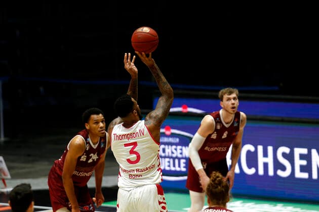 15 01 2021, easyCredit Basketball Bundesliga, BBL, season 2020 2021, men, Chemnitz Niners Telekom Baskets Bonn James Thompson, Telekom Baskets Bonn Chemnitz Messe Chemnitz Sachsen Germany
