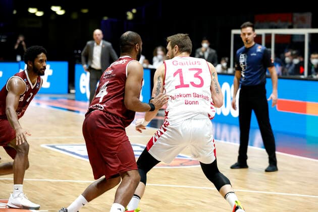 15 01 2021, easyCredit Basketball Bundesliga, BBL, season 2020 2021, men, Chemnitz Niners Telekom Baskets Bonn Virgel Matthews, Niners Chemnitz, Deividas Gailius, Telekom Baskets Bonn Chemnitz Messe Chemnitz Sachsen Germany