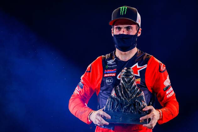 Benavides Kevin (arg), Honda, Monster Energy Honda Team 2021, Motul, Moto, Bike, portrait during the finishing podium ceremony at the King Abdullah International Stadium in Jeddah, in Saudi Arabia on January 15, 2021 AUTOMOBILE : DAKAR 2021 - Arabie saoudite - Podiums - 15 01 2021 DPPI Panoramic 