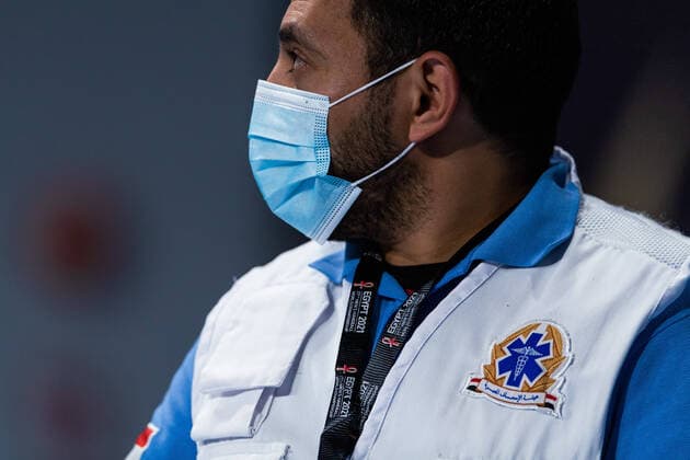 210115 Medical personnel wearing a face mask during the 2021 IHF World Handball Championship match between Germany and Uruguay on January 15, 2021 in Giza Photo Mathias Bergeld BILDBYRAN COP 200 MB0087 handball handball handball germany germany uruguay bbeng vm handball vm handbolls vm ihf handball world championship world handball championship 2021 world championship 2021 face mask covid 19 coronavirus,  Copyright: MATHIASxBERGELD BB210115MB105