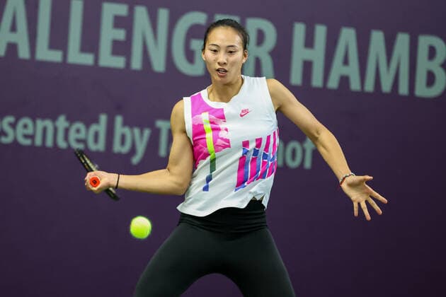 In the picture Qinwen ZHENG CHN Q Tennis Future Hamburg ITF W25 Hamburg, Hamburg, Tennis Verband Hamburg, 16 01 2021,