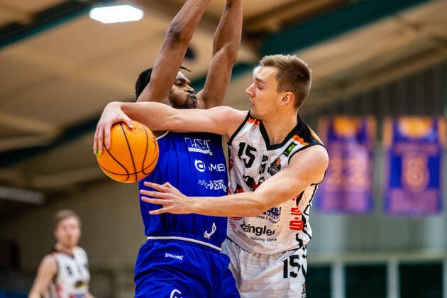Marco Rahn 15 BSW Sixers during the 2020 21 mens season in the Barmer Bundesliga ProB between BSW Sixers and VfL SparkassenStars Bochum at the Ballsporthalle Sandersdorf on 16 January 2021 in Sandersdorf, Saxony Anhalt, Germany