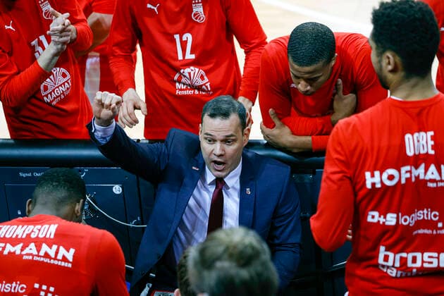 Headcoach Johan Roijakkers Brose Bamberg MHP Riesen Ludwigsburg Brose Bamberg, easyCredit Basketball Bundesliga, Saison 2020 2021, 13 Spieltag, Ludwigsburg, Germany, 16 01 2021, Copyright: DanielxLöb