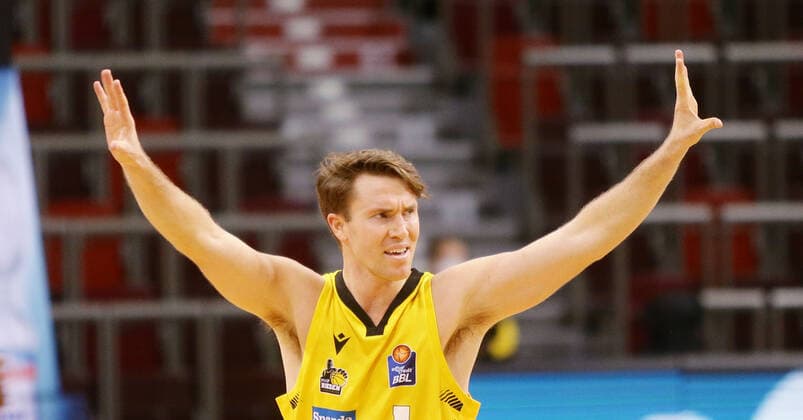 Ludwigsburg , Basketball easyCredit BBL Bundesliga , MHP RIESEN Ludwigsburg vs Brose Bamberg , Jordan Hulls Riesen