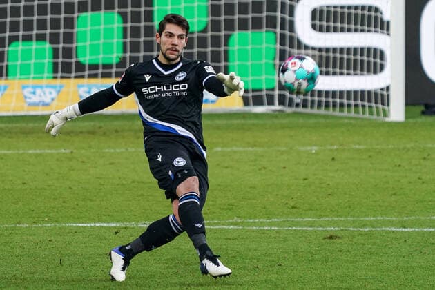 Stefan Ortega Moreno Goalkeeper, Bielefeld, 1 , kicking, cutout, full body, single image, action, 16 01 2021, Sinsheim Germany , Football, Bundesliga, TSG 1899 Hoffenheim DSC Arminia Bielefeld, DFB DFL REGULATIONS PROHIBIT ANY USE OF PHOTOGRAPHS AS IMAGE SEQUENCES AND OR QUASI VIDEO xozx