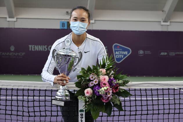 In the picture winner 2021 Qinwen ZHENG CHN Q Tennis Future Hamburg ITF W25 Hamburg, Hamburg, Tennis Verband Hamburg, 17 01 2021,
