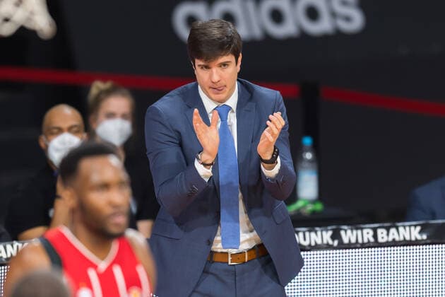 GER, BBL, FC Bayern Muenchen vs Hamburg Towers 17 01 2021, Audi Dome, Muenchen, GER, BBL, FC Bayern Muenchen vs Hamburg Towers, in picture Pedro Calles head coach Hamburg Towers nordphotoxGmbHx xStraubmeier nph00004