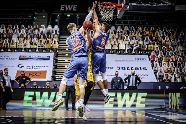 Basketball Oldenburg 17 01 2021 Season 2020 2021 easyCredit BBL 13 Matchday EWE Baskets Mitteldeutscher BC Basketball Oldenburg 17 01 2021 Season 2020 2021 easyCredit BBL 13 Matchday EWE Baskets Mitteldeutscher BC Philipp Hartwich, No 12, MBC 24, Rasid Mahalbasic, EWE Baskets Oldenburg David Brembley, No 05, MBC editorial use only commercial use only by arrangement with the photographer Oldenburg Germany