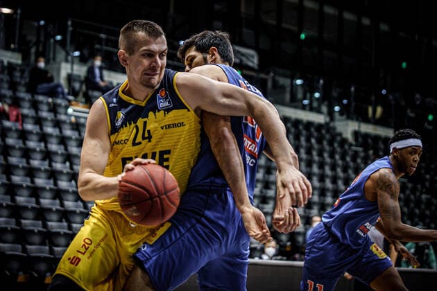 Basketball Oldenburg 17 01 2021 Season 2020 2021 easyCredit BBL 13 Matchday EWE Baskets Mitteldeutscher BC Basketball Oldenburg 17 01 2021 Season 2020 2021 easyCredit BBL 13 Matchday EWE Baskets Mitteldeutscher BC 24, Rasid Mahalbasic, EWE Baskets Oldenburg editorial use only commercial use only by arrangement with the photographer Oldenburg Germany