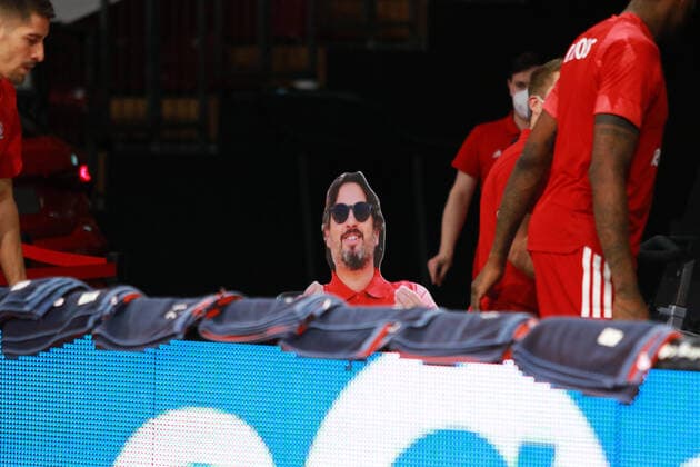 Coach Andrea Trinchieri FCBB is present only as a cardboard figure Basketball, 1 Bundesliga, BBL, FC Bayern München vs Hamburg Towers, Audi Dome, 17 01 2021 PHOTO Mladen Lackovic LakoPress