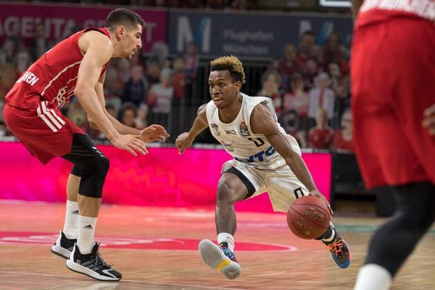 Basketball, BBL, 20210117, FC Bayern Munich Hamburg Towers In the picture Diego FLACCADORI FC Bayern Munich, 12 and T J SHORTS Hamburg Towers, 0 Munich Audi Dome Bayern Germany Copyright: Passion2Press MarkusxFischerx