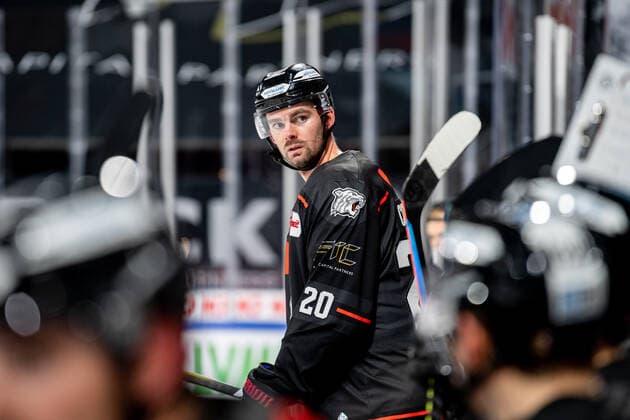 17.01.2021 - Eishockey - Saison 2020 2021 - DEL - Nürnberg Ice Tigers Icetigers - Adler Mannheim - ThHa - Eric Cornel (20, Nürnberg Ice Tigers, Nuernberg Ice Tigers ) traurig, enttäuscht *** 17 01 2021 Ice Hockey Season 2020 2021 DEL Nuremberg Ice Tigers Icetigers Adler Mannheim ThHa Eric Cornel 20, Nuremberg Ice Tigers, Nuremberg Ice Tigers sad, disappointed.