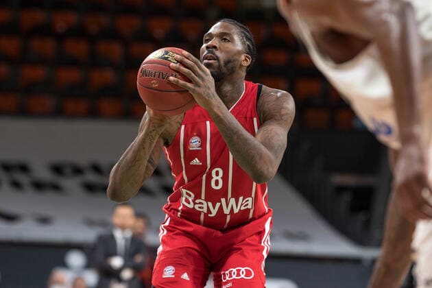 Basketball, BBL, 20210117, FC Bayern Munich Hamburg Towers In the picture Jalen REYNOLDS FC Bayern Munich, 8 free throw Munich Audi Dome Bayern Germany Copyright: Passion2Press MarkusxFischerx