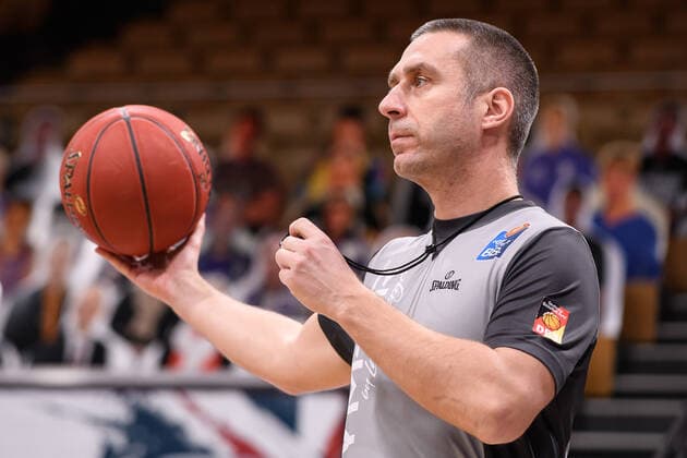 BG Göttingen ratiopharm Ulm 17 01 2021, Basketball Bundesliga easyCredit BBL, season 2020 2021, main round, 13 matchday, BG Göttingen ratiopharm Ulm referee Robert Lottermoser Göttingen Lower Saxony Germany