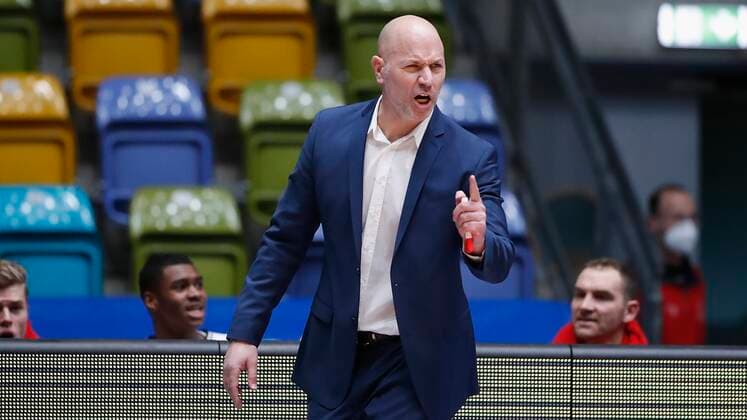 Germany, Frankfurt am Main, Fraport Arena, 17 01 2021, emspor, emonline, despor, deonline, FRAPORT SKYLINERS s Oliver Wuerzburg, basketball, BBL picture head coach Denis Wucherer s Oliver Wuerzburg , Copyright: HMBxMedia xHeikoxBecker