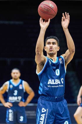 Maodo Lo Nr 0 Alba Berlin shooting free throw Basketball Loewen Braunschweig Alba Berlin Basketball Loewen Braunschweig Alba Berlin, Basketball, BBL, season 2020 2021, 17 01 2021 Braunschweig. Copyright: xEibner-Pressefotox EP_DRT