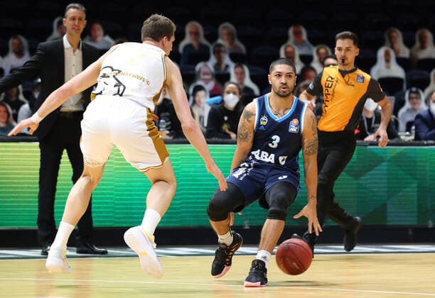 Löwen Braunschweig vs Berlin, BBL Braunschweig, 17 01 2021, BASKETBALL easyCredit BBL Basketball Bundesliga, Löwen Braunschweig vs Alba Berlin, season 2020 21 Peyton Siva Alba Berlin Braunschweig