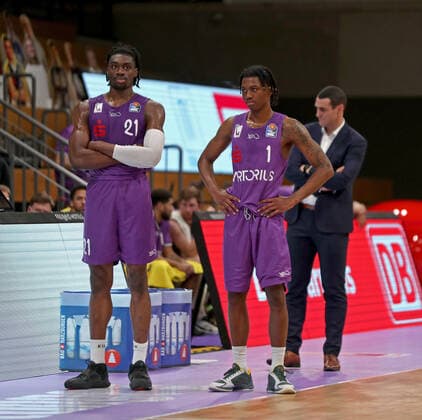 GSD zje123 Basketball Bundesliga Season 2020 21 BG Göttingen Ratiopharm Ulm Göttingens Deishuan Booker right and Tai Odiase.