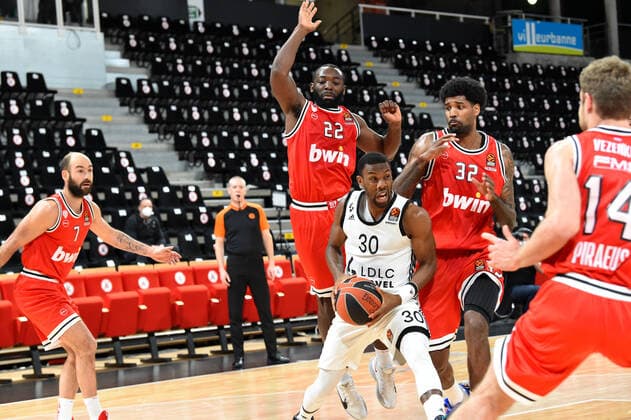 Norris Cole (asvel) vs Octavius Ellis (olympiakos) BASKETBALL : LDLC ASVEL vs Olympiakos Le Piree - Euroleague - 19 01 2021 FredericChambert Panoramic 