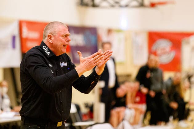 Hannover, Germany 20 January 2021 1 BBL Women 2020 2021 TK Hannover vs Gisa Lions SV Halle coach Peter Kortmann Halle reacts to the game Sporthalle Birkenstraße Lower Saxony Copyright: xFotostandx xxMattheyx