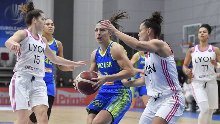 (L-R) Michelle Plouffe of Lyon, Brionna Jones and Teja Oblak of USK, Ingrid Tanqueray and Alysha Clark of Lyon in action during the women s Basketball European League B group 5th round match USK Praha vs Lyon in Prague, Czech Republic, January 21, 2021. (CTKxPhoto VitxSimanek) CTKPhotoP202101210924901  _VIS7130