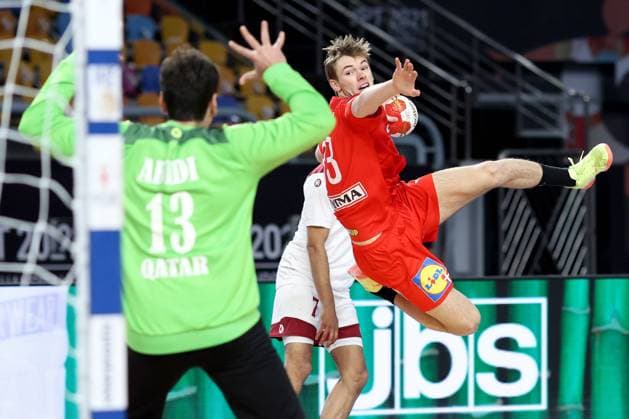 Denmark v Qatar - IHF Men s World Championships Handball 2021 CAIRO, EGYPT - JANUARY 21: Mathias Gidsel of Denmark shots a goal during the 27th IHF Men s World Championship, WM, Weltmeisterschaft Group II match between Denmark and Qatar at Cairo Stadium Sports Hall on January 21, 2021 in Cairo, Egypt. SlavkoxMidzor PIXSELL