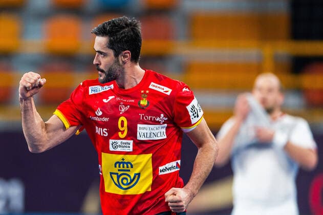 210121 Raul Entrerrios Rodriguez of Spain celebrates during the 2021 IHF World Handball Championship match between Spain and Germany on January 21, 2021 in New Capital Photo Mathias Bergeld BILDBYRAN COP 200 MB0100 handball handball handball spain germany germany germany bbeng vm handball vm handbolls vm ihf handball world championship world handball championship 2021 world championship 2021 cheer,  Copyright: MATHIASxBERGELD BB210121MB042