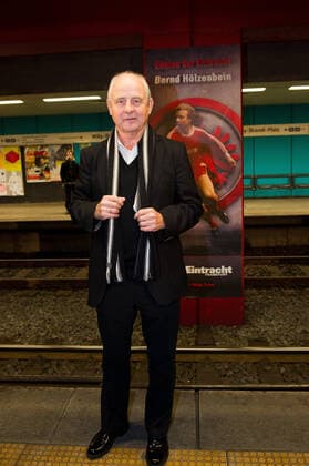 Pillars of Eintracht 23 01 2013 Frankfurt x1x Presentation of the Pillars of Eintracht at the U Bahn Station Willy Brandt Platz Bernd Hölzenbein former player Eintracht Frankfurt Frankfurt Hessen Germany