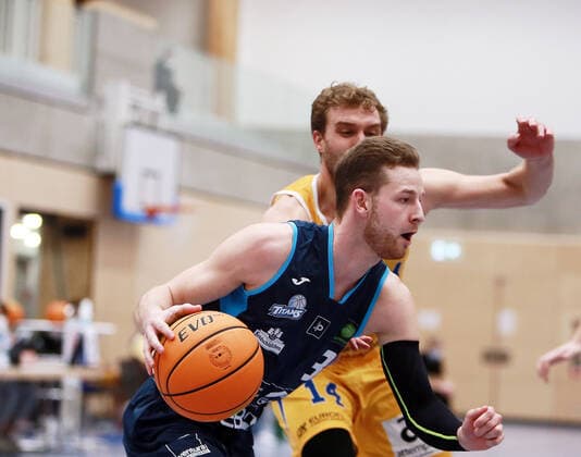 Oberhaching, Sporthalle, 22 01 21, Basketball, Men, 2 Bundesliga Pro B TSV Oberhaching Tropics vs Dresden Titans, in the picture in front Bryan NIESSEN Dresden , Copyright: HMBxMediax xHeikoxBecker