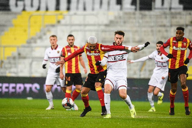 Facundo Axel MEDINA ( 14 - Lens ) - Amine GOUIRI ( 11 - Nice ) - FOOTBALL : Lens vs Nice - Ligue 1 - Lens - 23 01 2021 FedericoPestellini Panoramic 
