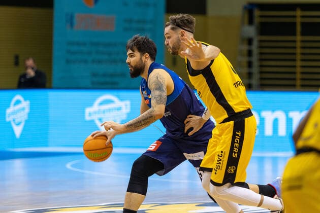 Marcel Keßen Eisbären Bremerhaven, 15 Enosch Wolf Tigers Tübingen, 8 ¨¨¨Tigers Tübingen vs Eisbären Bremerhaven, 2 Basketball, Bundesliga, Pro A, Barmer 2 Basketball, Matchday 17, Season 2020 2021, 23 01 2021, ¨¨ Tigers Tübingen Eisbären Bremerhaven, Basketball, 2 Bundesliga, Barmer 2 Basketball, Matchday 17, Season 2020 2021, 23 01 2021 Rottenburg am Neckar. Copyright: xNinaxSander xEibnerxPressefotoxIx EP_NSR