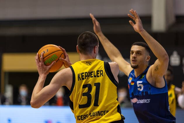 Daniel Keppeler Tigers Tübingen, 31 Moses Pölking 1 Eisbären Bremerhaven, 5 ¨¨¨Tigers Tübingen vs Eisbären Bremerhaven, 2 Basketball, Bundesliga, Pro A, Barmer 2 Basketball, Matchday 17, Season 2020 2021, 23 01 2021, ¨¨ Tigers Tübingen Eisbären Bremerhaven, Basketball, 2 Bundesliga, Barmer 2 Basketball, Matchday 17, Season 2020 2021, 23 01 2021 Rottenburg am Neckar. Copyright: xNinaxSander xEibnerxPressefotoxIx EP_NSR