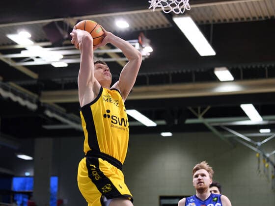 Basketball 2 Bundesliga 2020 2021 17 Matchday in Rottenburg at Volksbank Arena 23 01 2021 Tigers Tuebingen Eisbaeren Bremerhaven Elias Valtonen Tigers at Dunk