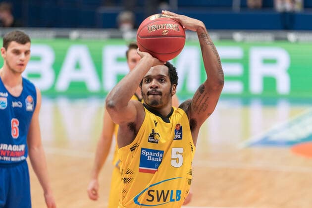 Syntainics MBC MHP Riesen Ludwigsburg, Basketball, Bundesliga, Maenner, 14 Spieltag, 23 01 2021, Barry Brown Jr Ludwigsburg, 5 Syntainics MBC MHP Riesen Ludwigsburg, Basketball, Bundesliga, Maenner, 14 Spieltag, 23 01 2021, Weissenfels Copyright: xSchulz Eibner-Pressefotox ep_esz