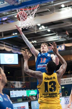 Syntainics MBC MHP Riesen Ludwigsburg, Basketball, Bundesliga, Men, 14 Matchday, 23 01 2021, v l Philipp Hartwich MBC, 12 , Yorman Polas Bartolo Ludwigsburg, 13 Syntainics MBC MHP Riesen Ludwigsburg, Basketball, Bundesliga, Men, 14 Matchday, 23 01 2021, Weissenfels Copyright: xSchulz Eibner-Pressefotox ep_esz