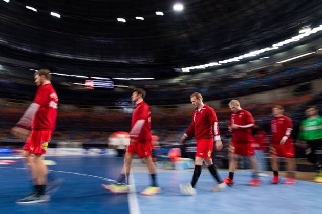 210123 Anders Zachariassen of Denmark enters the arena with team mates ahead of the 2021 IHF World Handball Championship match between Japan and Denmark on January 23, 2021 in Cairo Photo Mathias Bergeld BILDBYRAN COP 200 MB0105 handball handboll handball japan danmark denmark bbeng vm handball vm handbolls vm ihf handball world championship world handball championship 2021 world championship 2021,  Copyright: MATHIASxBERGELD BB210123MB093