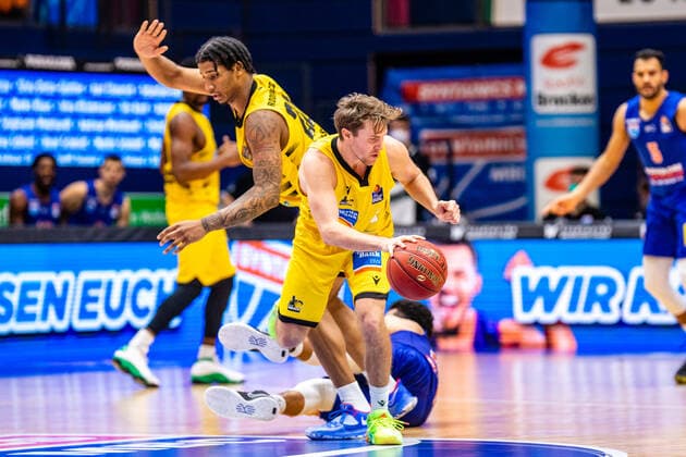 Jordan Hulls 1 MHP Riesen Ludwigsburg , Rodriguez 20 MHP Riesen Ludwigsburg during the match Season 2020 2021 Men in the EasyCredit Bundesliga between Syntainics MBC and MHP Riesen Ludwigsburg at Stadthalle Weissenfels on 23 January 2021 in Weissenfels, Sachsen Anhalt, Germany