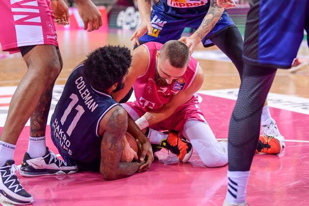 easyCredit BBL, Telekom Baskets Bonn vs HAKRO Merlins Crailsheim, 24 01 2021 Tim Coleman HAKRO Merlins Crailsheim 11 , Deividas Gailius Telekom Baskets Bonn 13 , easyCredit BBL, Telekom Baskets Bonn vs HAKRO Merlins Crailsheim on 24 01 2021 at Telekom Dome Bonn, Bonn Nordrhein Westfalen Copyright: xBEAUTIFULxSPORTS Mueller-Laschetx