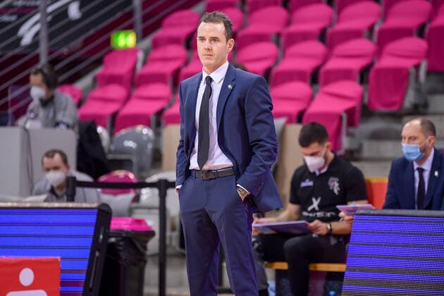 easyCredit BBL, Telekom Baskets Bonn vs HAKRO Merlins Crailsheim, 24 01 2021 Will Voigt Coach Telekom Baskets Bonn , easyCredit BBL, Telekom Baskets Bonn vs HAKRO Merlins Crailsheim on 24 01 2021 at Telekom Dome Bonn, Bonn Nordrhein Westfalen Copyright: xBEAUTIFULxSPORTS Mueller-Laschetx