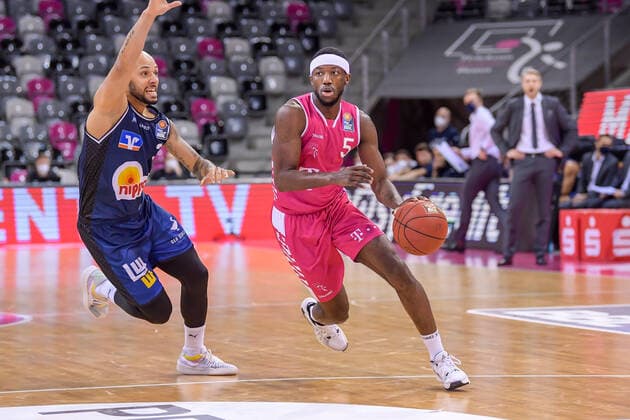 easyCredit BBL, Telekom Baskets Bonn vs HAKRO Merlins Crailsheim, 24 01 2021 Josh Hagins Telekom Baskets Bonn 5 , easyCredit BBL, Telekom Baskets Bonn vs HAKRO Merlins Crailsheim on 24 01 2021 at Telekom Dome Bonn, Bonn Nordrhein Westfalen Copyright: xBEAUTIFULxSPORTS Mueller-Laschetx