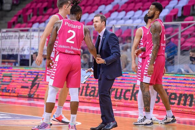 easyCredit BBL, Telekom Baskets Bonn vs HAKRO Merlins Crailsheim, 24 01 2021 Xavier Pollard Telekom Baskets Bonn 2 , Will Voigt Coach Telekom Baskets Bonn , easyCredit BBL, Telekom Baskets Bonn vs HAKRO Merlins Crailsheim on 24 01 2021 at Telekom Dome Bonn, Bonn Nordrhein Westfalen Copyright: xBEAUTIFULxSPORTS Mueller-Laschetx