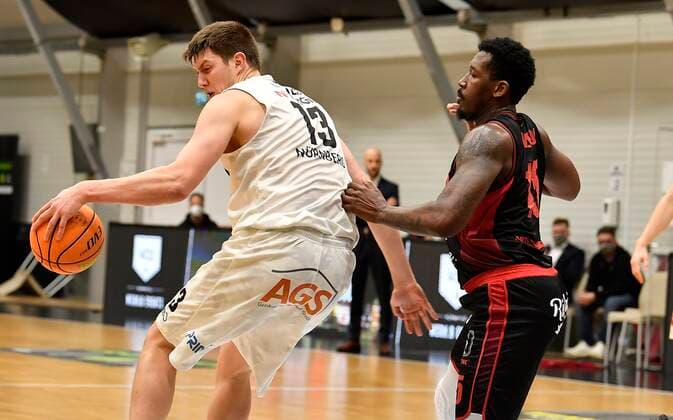 24 01 2021 Basketball Season 2020 2021 2 Bundesliga Pro A 17 Matchday Nürnberg Falcons Basketball Club NBC Artland Dragons Quakenbrueck Jonathan Maier 13, Nürnberg Falcons BC NBC Quadir Hassan Welton 15, Artland Dragons