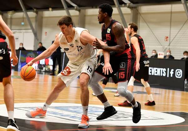 24 01 2021 Basketball Season 2020 2021 2 Bundesliga Pro A 17 Matchday Nürnberg Falcons Basketball Club NBC Artland Dragons Quakenbrueck Jonathan Maier 13, Nürnberg Falcons BC NBC Quadir Hassan Welton 15, Artland Dragons