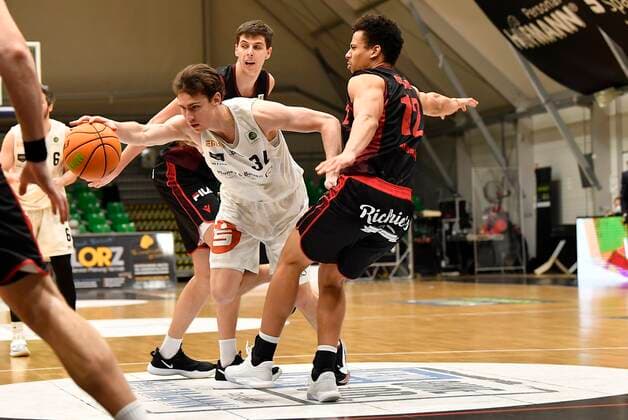 24 01 2021 Basketball Season 2020 2021 2 Bundesliga Pro A 17 Matchday Nürnberg Falcons Basketball Club NBC Artland Dragons Quakenbrueck Jackson Ross Kent 34, Nürnberg Falcons BC NBC Leon Iduma Okpara 12, Artland Dragons