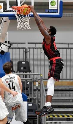 24 01 2021 Basketball Saison 2020 2021 2 Bundesliga Pro A 17 Spieltag Nürnberg Falcons Basketball Club NBC Artland Dragons Quakenbrueck Quadir Hassan Welton 15, Artland Dragons Dunking Dunk