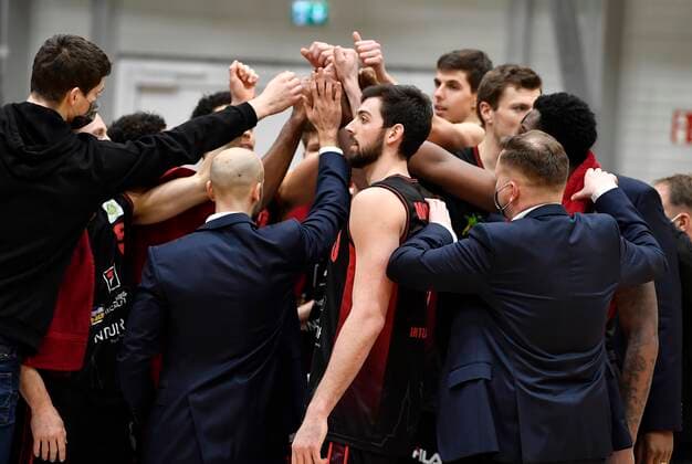 24 01 2021 Basketball Season 2020 2021 2 Bundesliga Pro A 17 Matchday Nuremberg Falcons Basketball Club NBC Artland Dragons Quakenbrück Huddle Teamgeist Artland after end of game