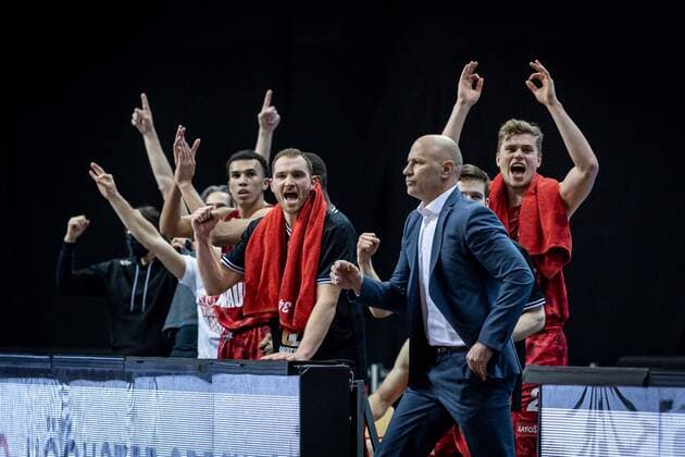 Basketball Berlin 24 01 2021 Season 2020 2021 BBL easyCredit BBL Alba Berlin vs s Oliver WÂ¸rzburg Jubel WÂ¸rzburg
