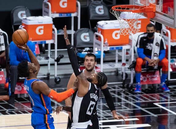LOS ANGELES, CA - JANUARY 24: Oklahoma City Thunder Guard Hamidou Diallo (6) puts the ball up for two points during an NBA, Basketball Herren, USA game between the Los Angeles Clippers and the Oklahoma City Thunder and the on January 24, 2021 at STAPLES Center in Los Angeles, CA. (Photo by Carrie Giordano Icon Sportswire) NBA: JAN 24 Thunder at Clippers Icon210124002