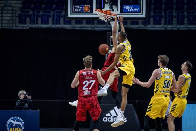 Basketball Berlin 24 01 2021 Season 2020 2021 BBL easyCredit BBL Alba Berlin vs s Oliver Würzburg Tyson Ward Würzburg, No 03 Louis Olinde Alba Berlin, No 19